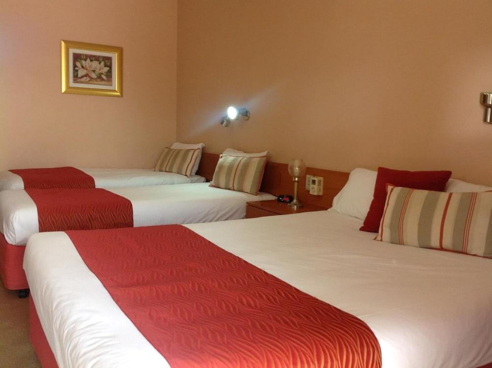 אצ'וקה Philadelphia Motor Inn מראה חיצוני תמונה