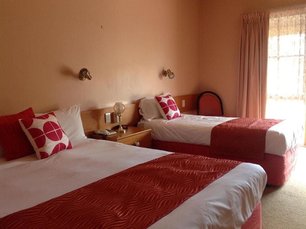 אצ'וקה Philadelphia Motor Inn מראה חיצוני תמונה